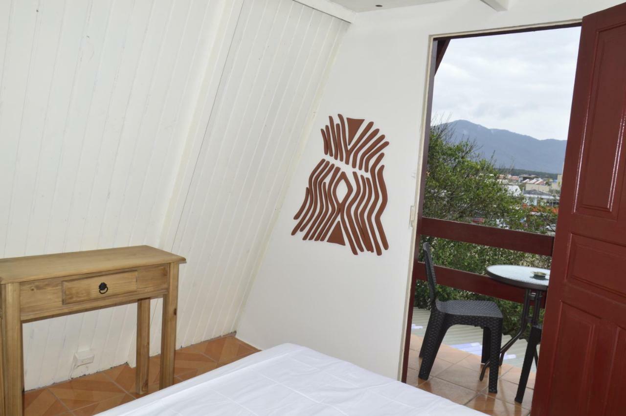 Floripa Backpackers Pansiyon Florianópolis Dış mekan fotoğraf